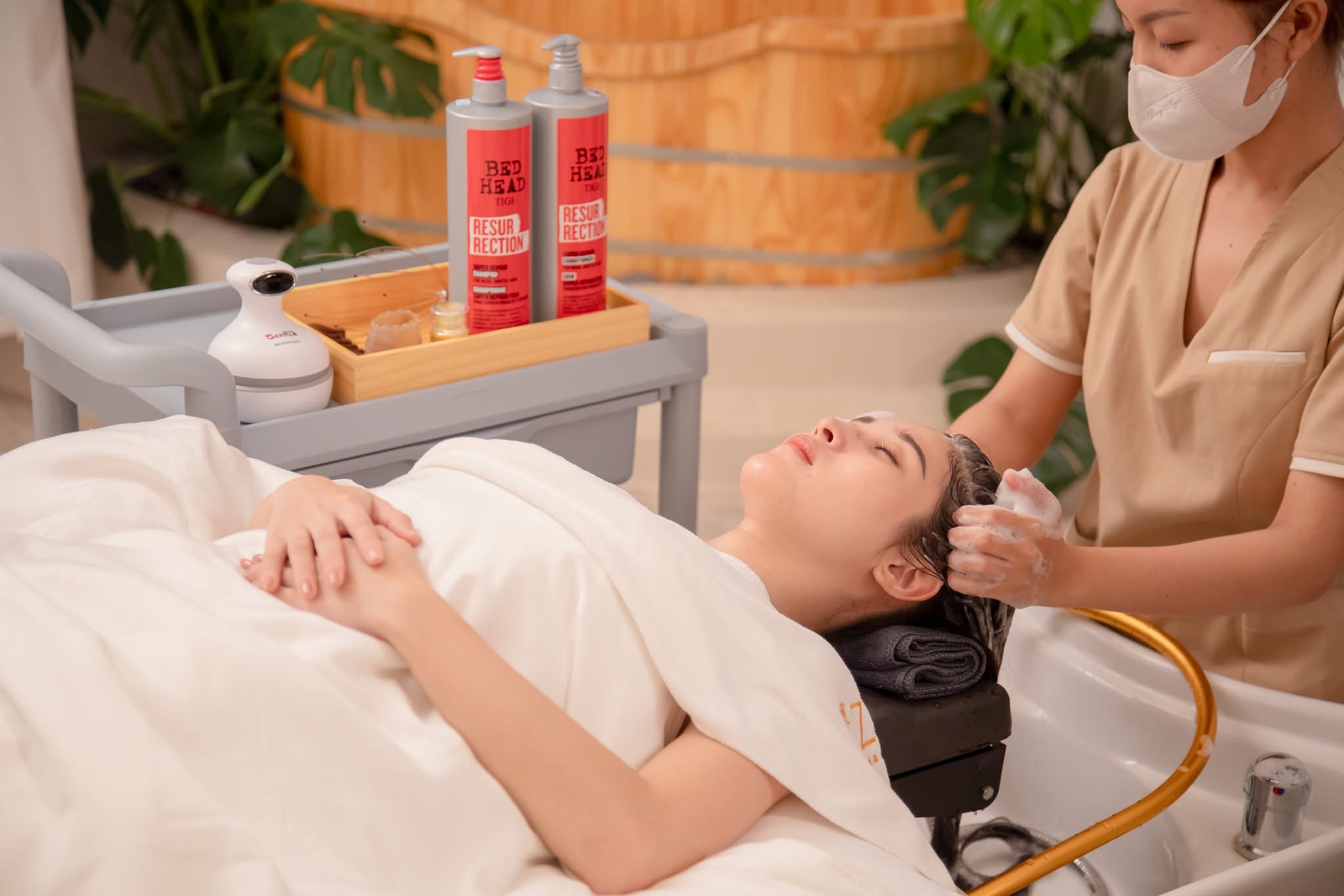 Massage đá nóng