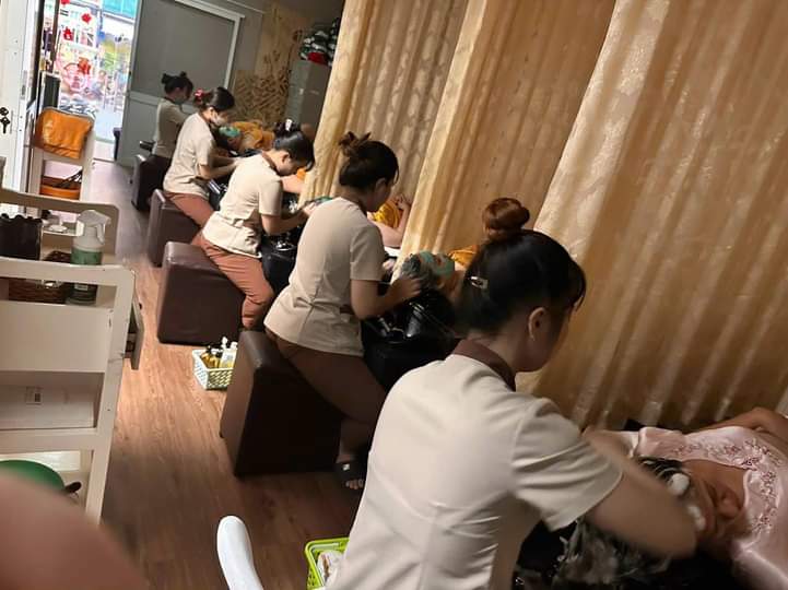 Nặn mụn không thâm không đau