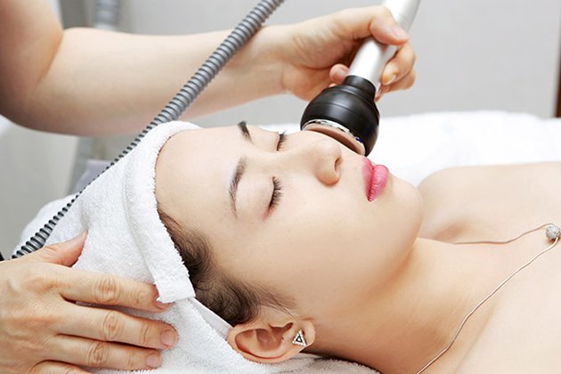 Chuyên Nghiệp và Tận Tình