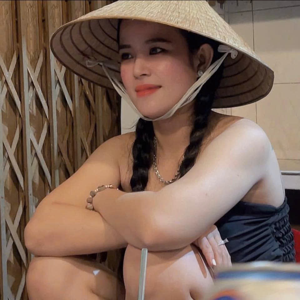 ÁNH MỸ